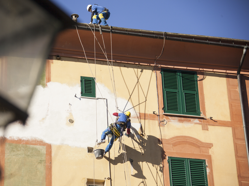 lavori edili su corda di EdiliziAcrobatica