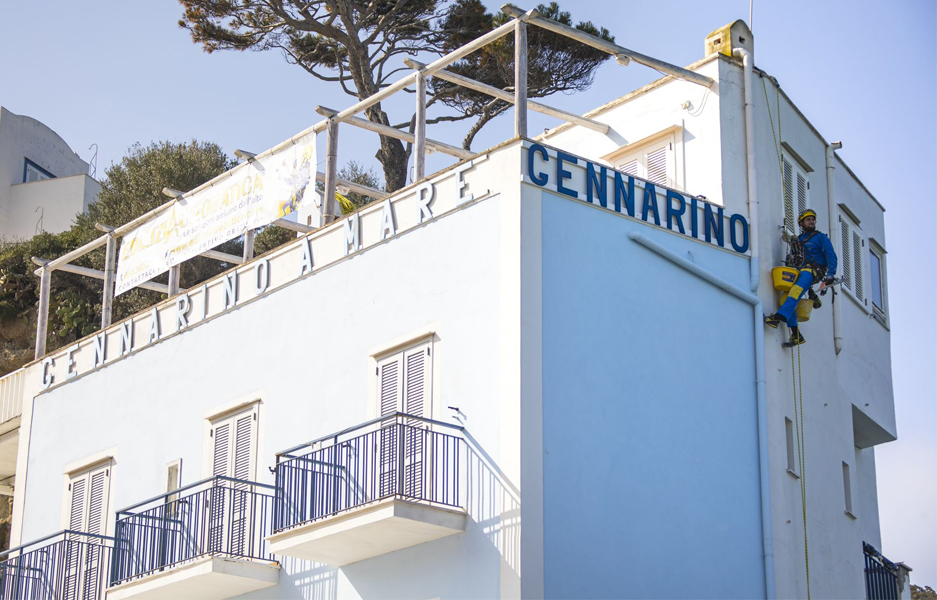 Ripristino totale facciata Hotel Gennarino a Mare Ponza
